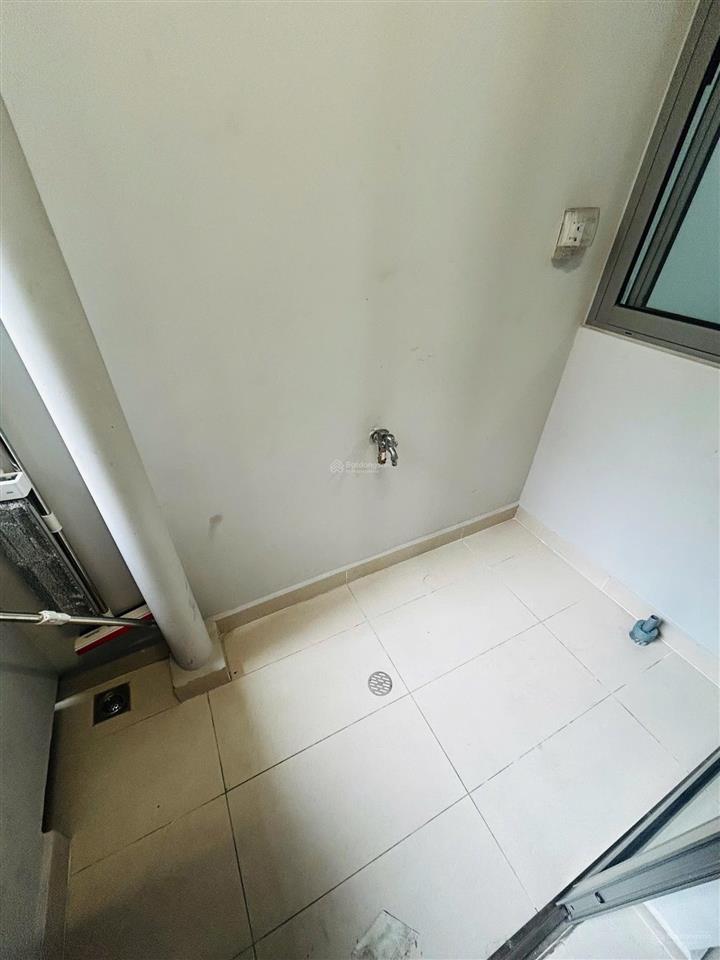 Chuyển nhượng căn hộ 59m2  2pn 2wc view hồ bơi giá 2.7 tỷ  có sổ sẵn  hỗ trợ vay bank