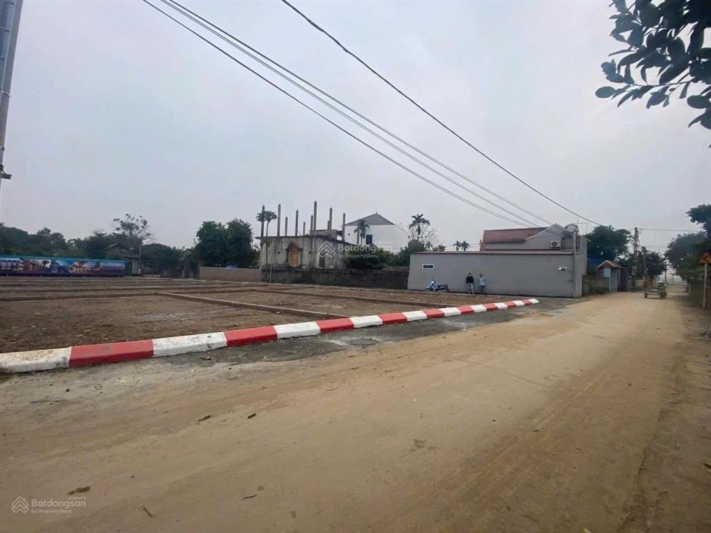 Chủ gửi bán 80,5m xuân mai
đường oto tránh