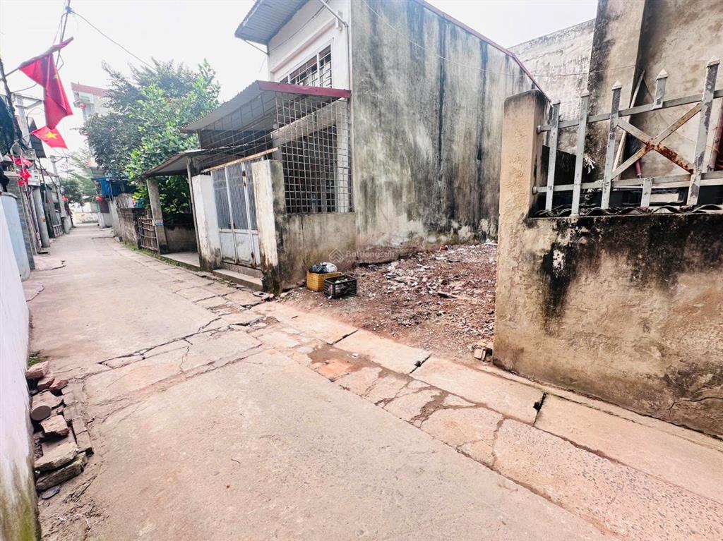 Chủ cần tiền bán gấp 50m phú mỹ  biên giang
