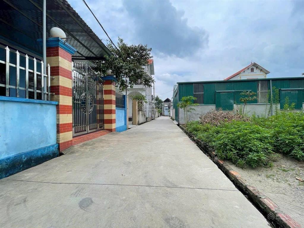 50m đồng trữ  phú nghĩa ngõ rộng 4m dân cư đông đúc sát khu công nghiệp