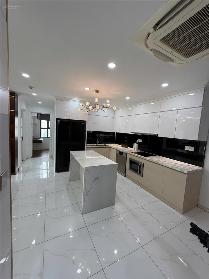 Chỉ với 27 triệu sở hữu căn hộ 3 ngủ full đồ vinhomes d'capitale.  0329 288 ***