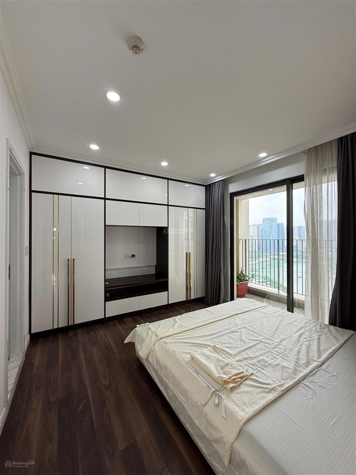 Chỉ với 27 triệu sở hữu căn hộ 3 ngủ full đồ vinhomes d'capitale.  0329 288 ***