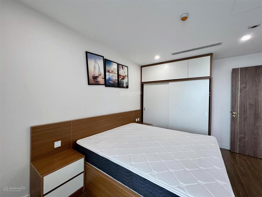 Căn hộ 3 ngủ sunshine center tầng 20 giá chỉ 18 triệu.  0329 288 ***