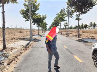 Đất nền đối diện khu công nghiệp  nằm ngay xã trừ văn thố  huyện bàu bàng  bình dương ( cũ )