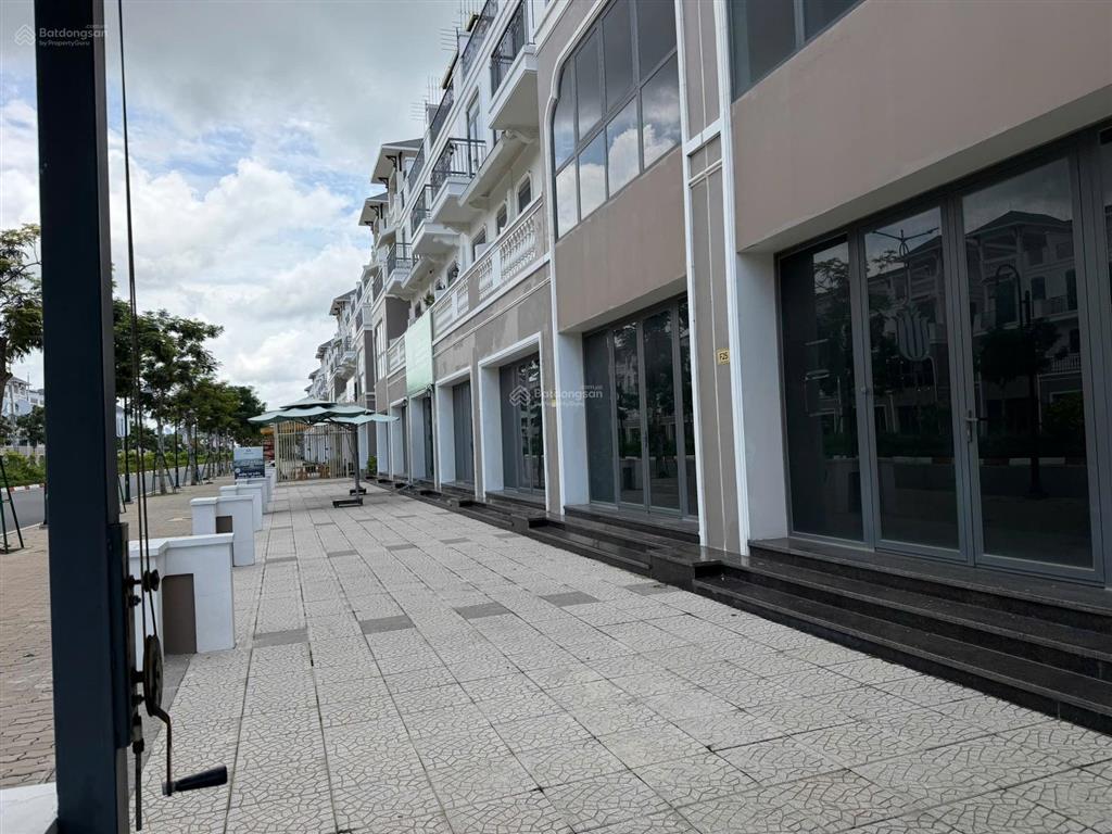 Bán gấp căn nhà mặt tiền đăng kinh doanh sầm uất giá đúng 7,5 tỷ  ngay 0966 777 ***