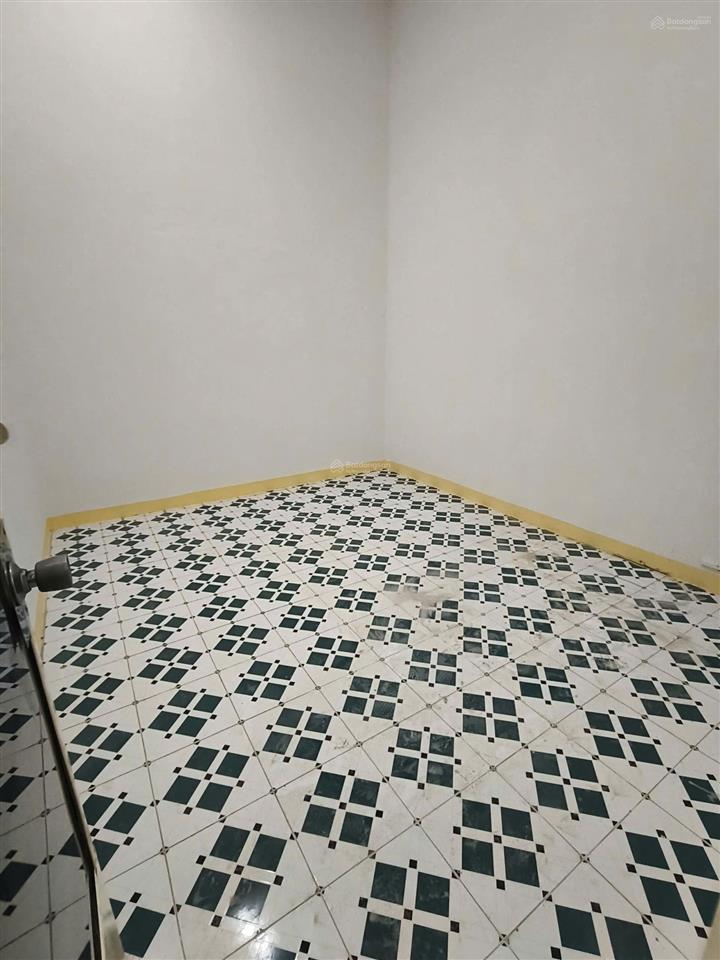 Nhà cấp 4 6x30m sân đậu oto vừa ở vừa kinh doanh buôn bán p.linh xuân, gần chợ, trường học