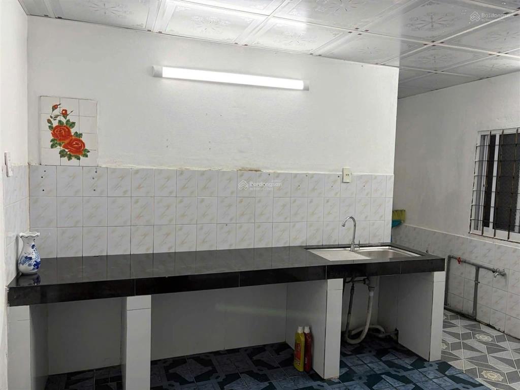 Cho thuê nhà hẻm oto đường thống nhất bình thọ. trệt trống có gác có phòng ngủ sẵn máy lạnh