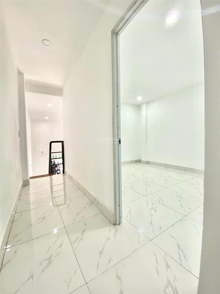 Cho thuê nhà đường số 8 linh xuân gần làng đại học quốc gia. 1 trệt 1 lầu 3pn 2wc