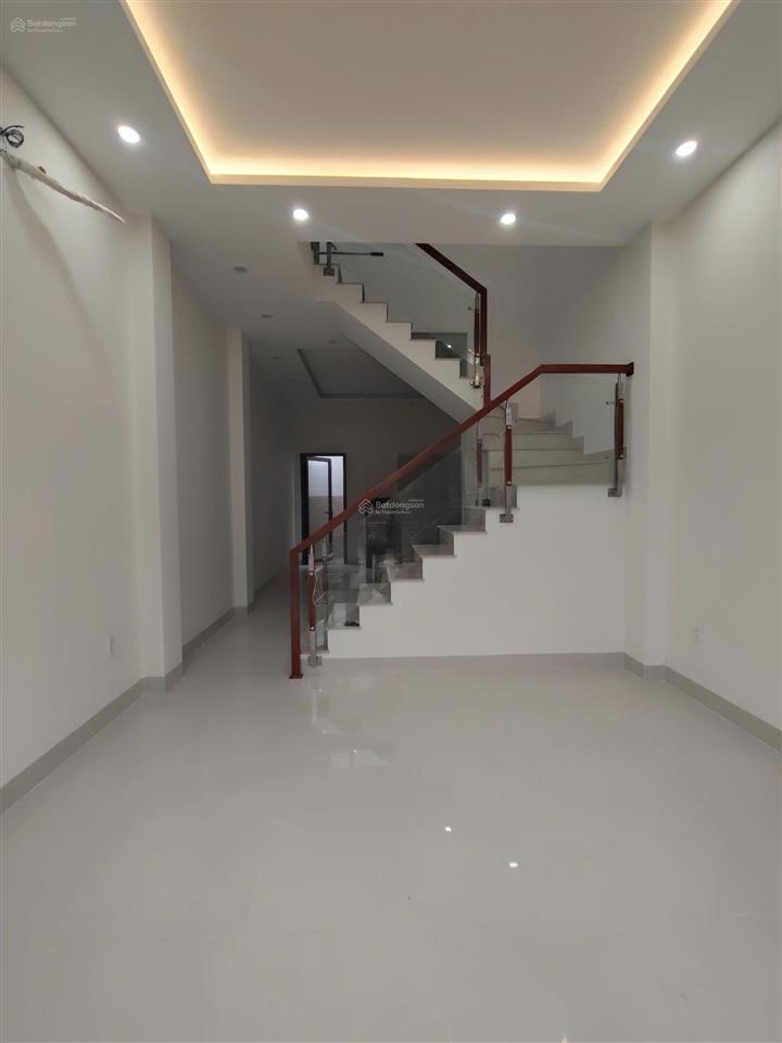 Cho thuê nhà mới 100% 1 trệt 1 lầu 2pn 2wc hẻm tải đường 12 tam bình gần cầu vượt gò dưa