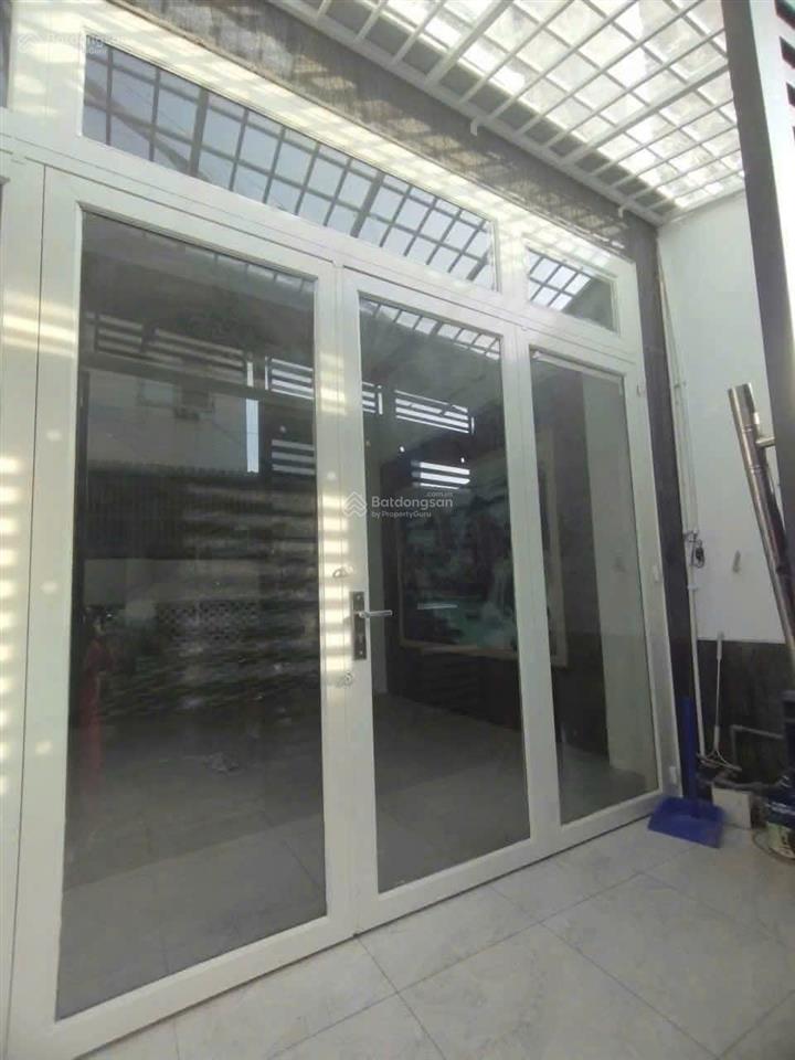 Cho thuê nhà 3tầng 3pn 3wc 1phòng thờ, hẻm oto đường số 8 linh xuân gần làng đại học quốc gia
