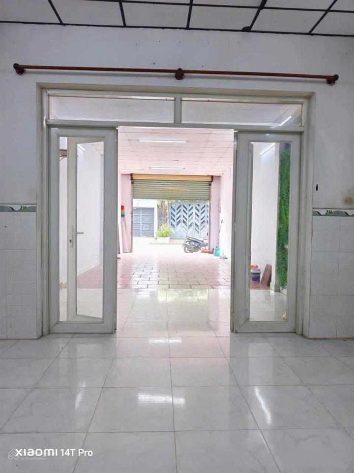 Cho thuê nhà 108m2 sân đậu ô tô, mặt tiền vừa ở vừa kinh doanh tam bình