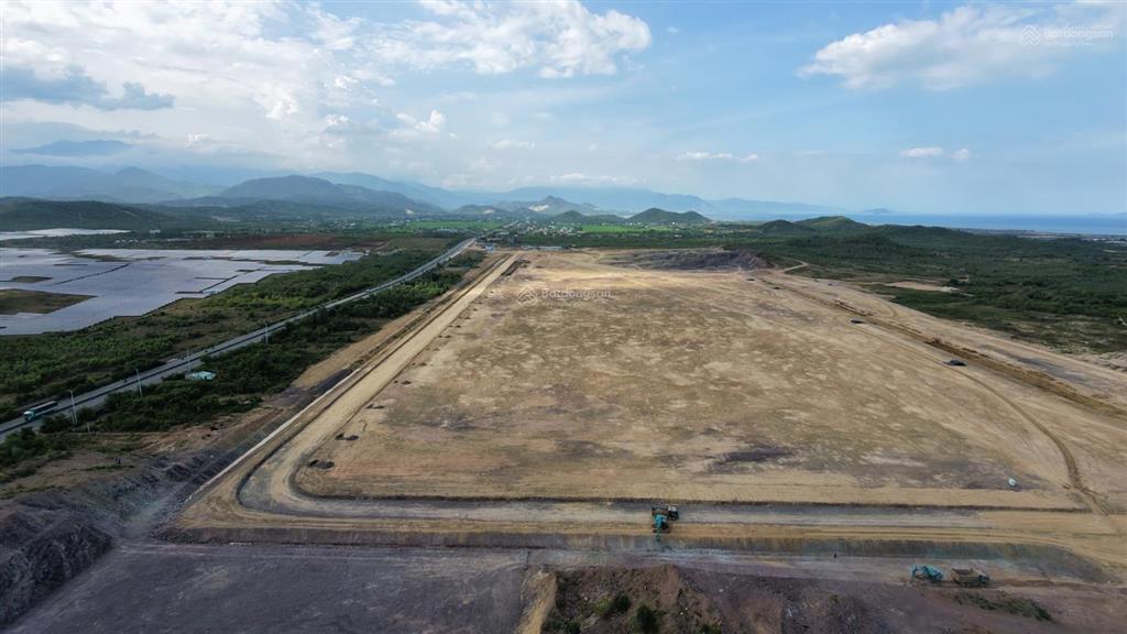 Mặt bằng gần kcn dốc đá trắng, giá còn đầu tư chỉ  3tr5/m2
