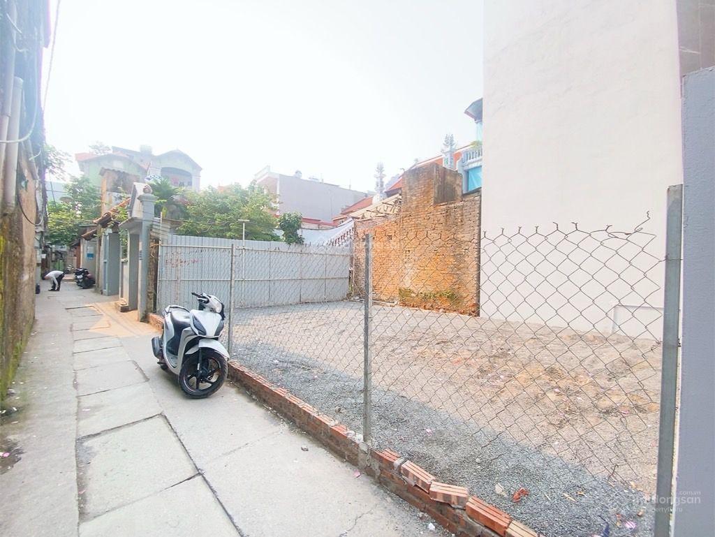 Đất tt phố xốm50m2 ngõ thông  kinh doanh nhỏ mặt tiền đẹp ô tô chỉ 7 tỷ