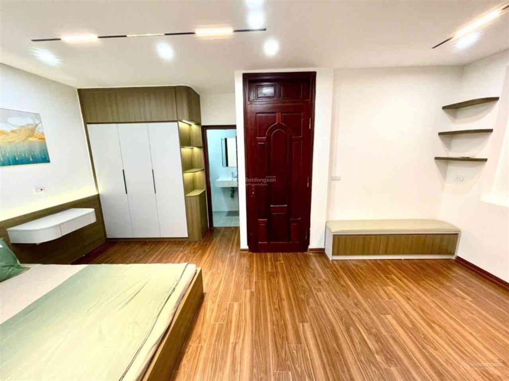 6,2 tỷ ngộp bank nhà gần phố bà triệu hà đông  5 tầng  full nội thất khách sạn 5 sao