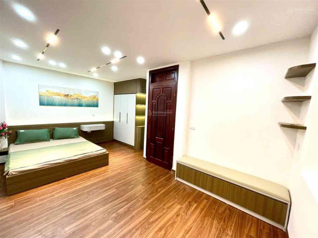 6,2 tỷ ngộp bank nhà gần phố bà triệu hà đông  5 tầng  full nội thất khách sạn 5 sao