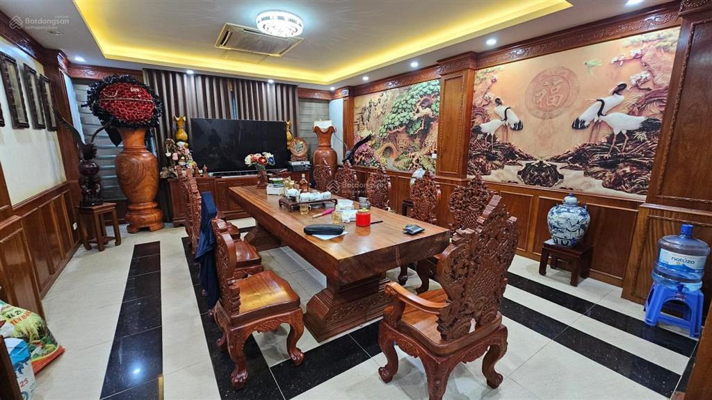 Nhỉnh 16 tỷ aeon mall hà đông phân lô vỉa hè50m2mt5m7t  full nội thất tiền tỷ.không hề lỗi