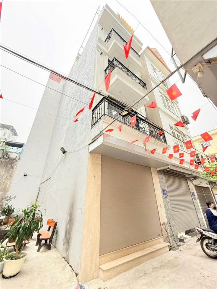 12,8 tỷ ngô thì nhậm hà đông 40m2 5tô tô đỗ cửakinh doanh.