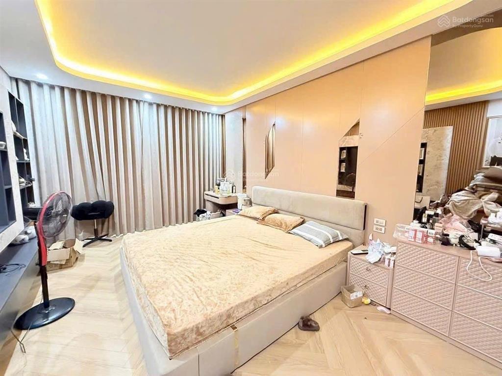 12,8 tỷ ngô thì nhậm hà đông 40m2 5tô tô đỗ cửakinh doanh.