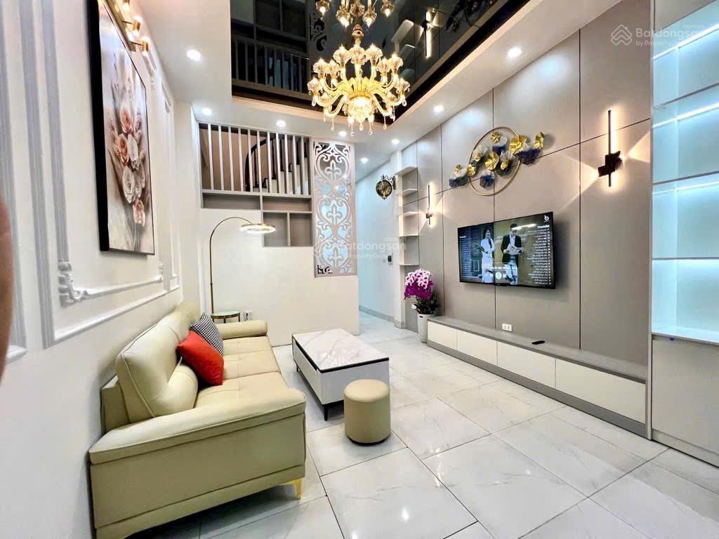 Chỉ 7,5 tỷ nhà đẹp ô tô đỗ cửa tại yên nghĩa hà đông 40m2mt4m4tầng