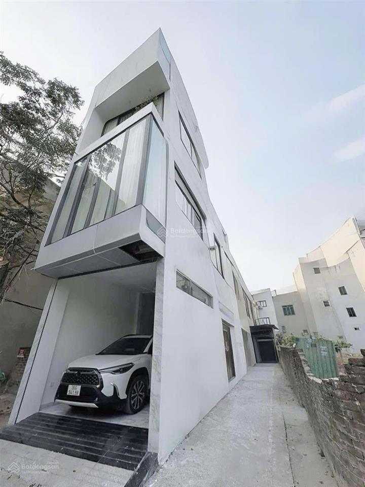 Hơn 5 tỷ. yên nghĩa 42m2  ô tô chui nhà  view hồ  full nội thất