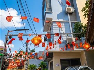 5,3 tỷ nhà gần b.xe yên nghĩa 4t3pn  ô tô đỗ cửa