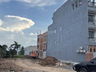 1020m2 ,mặt tiền đường t11, đất ở đô thị, full thổ cư