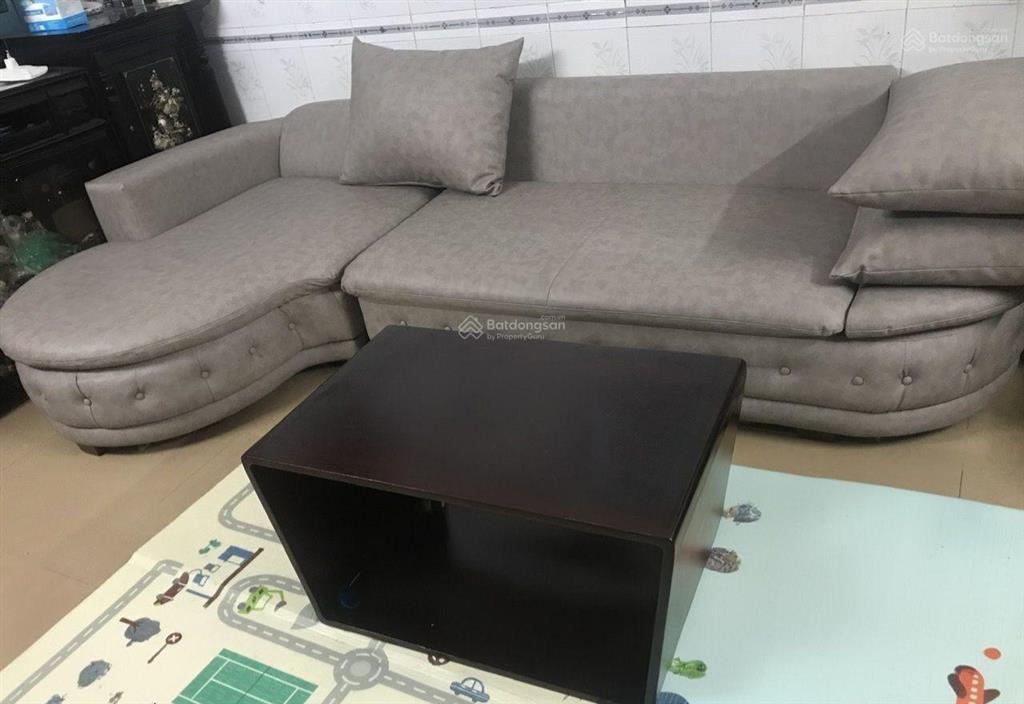 Cho thuê căn hộ tầng 1 ở nghĩa tân, phường nghĩa đô, 52m2, ô tô đỗ cửa, nội thất cơ bản