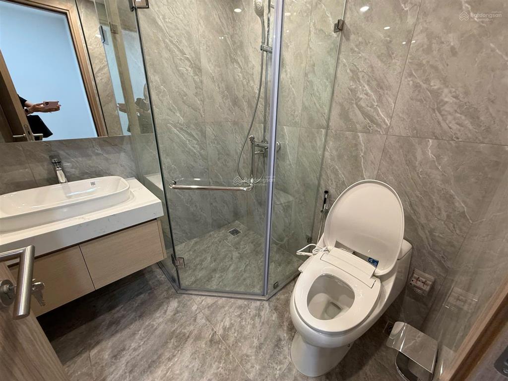 Bán căn hộ 2 ngủ 96m2 giá 135tr/m2 chung cư skyline west lake tầng trung hướng mát giá tốt