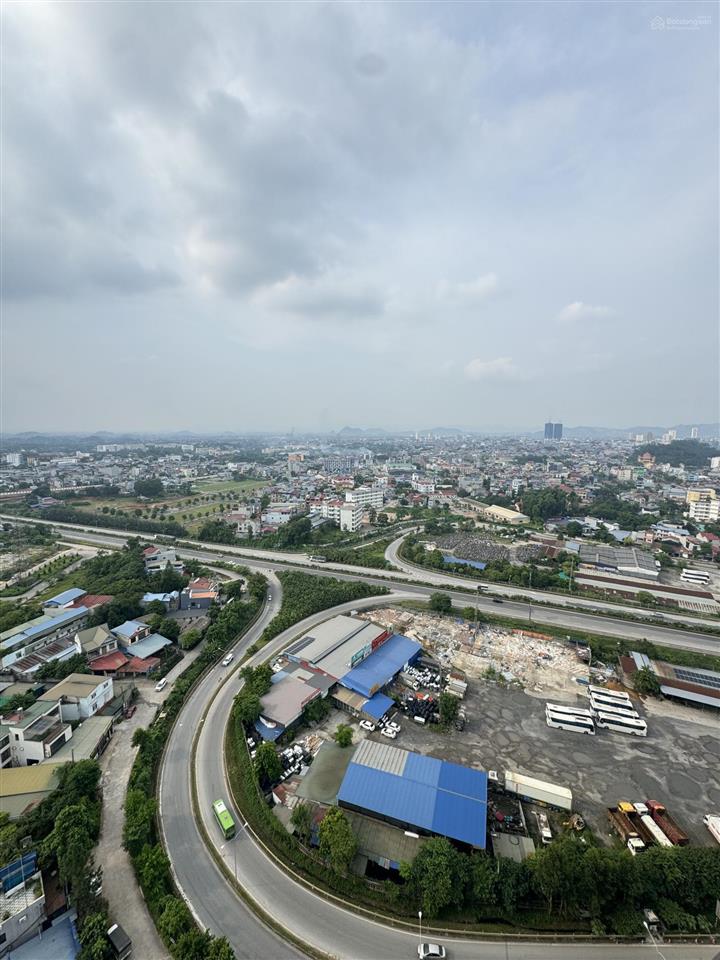 Bán nhanh căn hộ 2pn2wc. trục 03 toà d tecco elite city