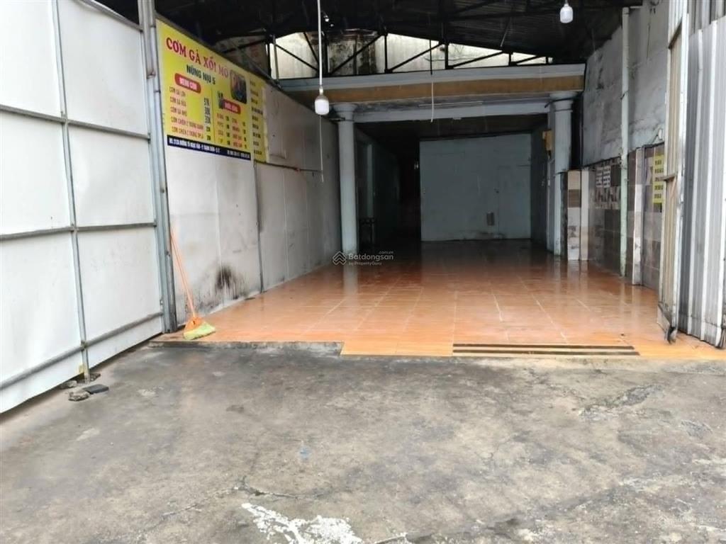 Chính chủ cho thuê nhà mặt tiền tô ngọc vân quận 12. gồm 1pn, 2wc, sân và vỉa hè.