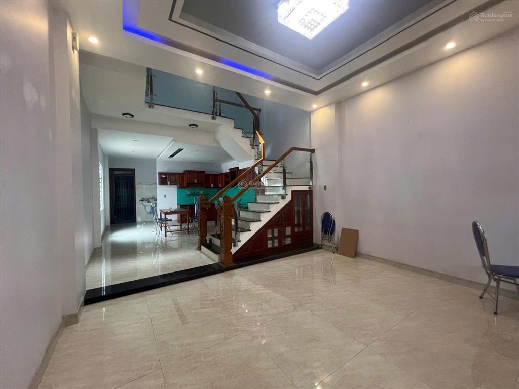 Bán nhà mặt phố thanh hóa, 7,9 tỷ, 100m2, 3pn, 3wc, pháp lý đầy đủ