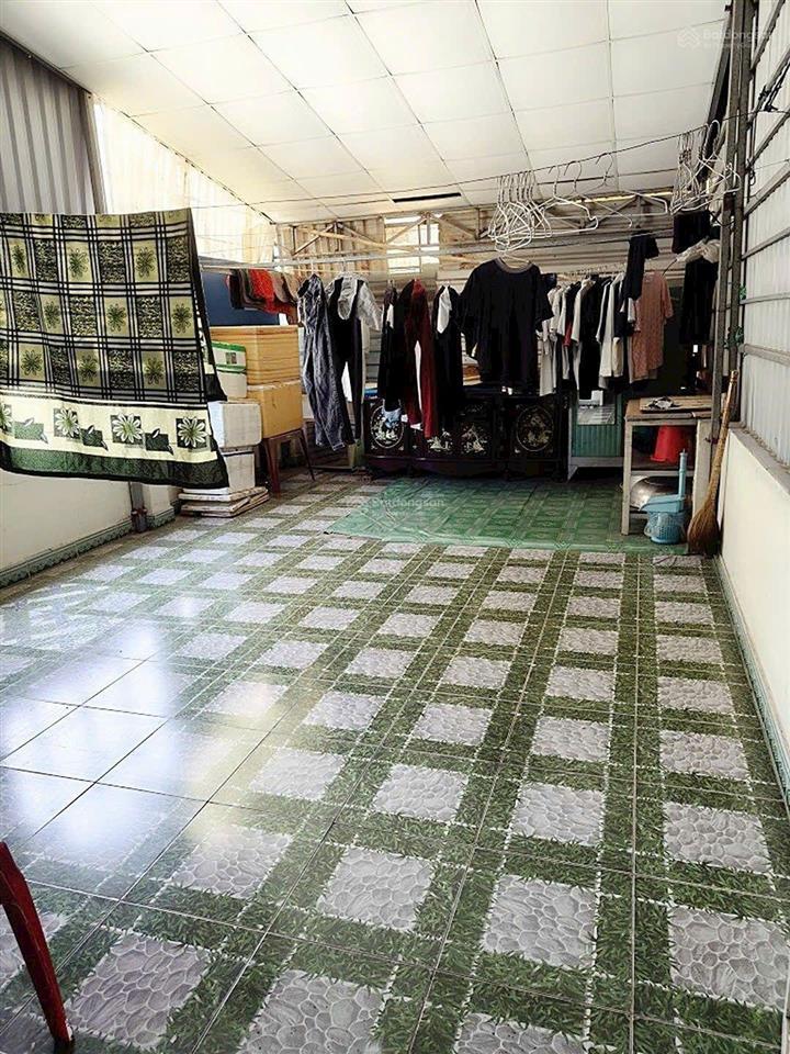 Nhà phố 2 lầu trệt mặt tiền trục chính kinh doanh văn phòng vip, phường dĩ an, bình dương. tp hcm
