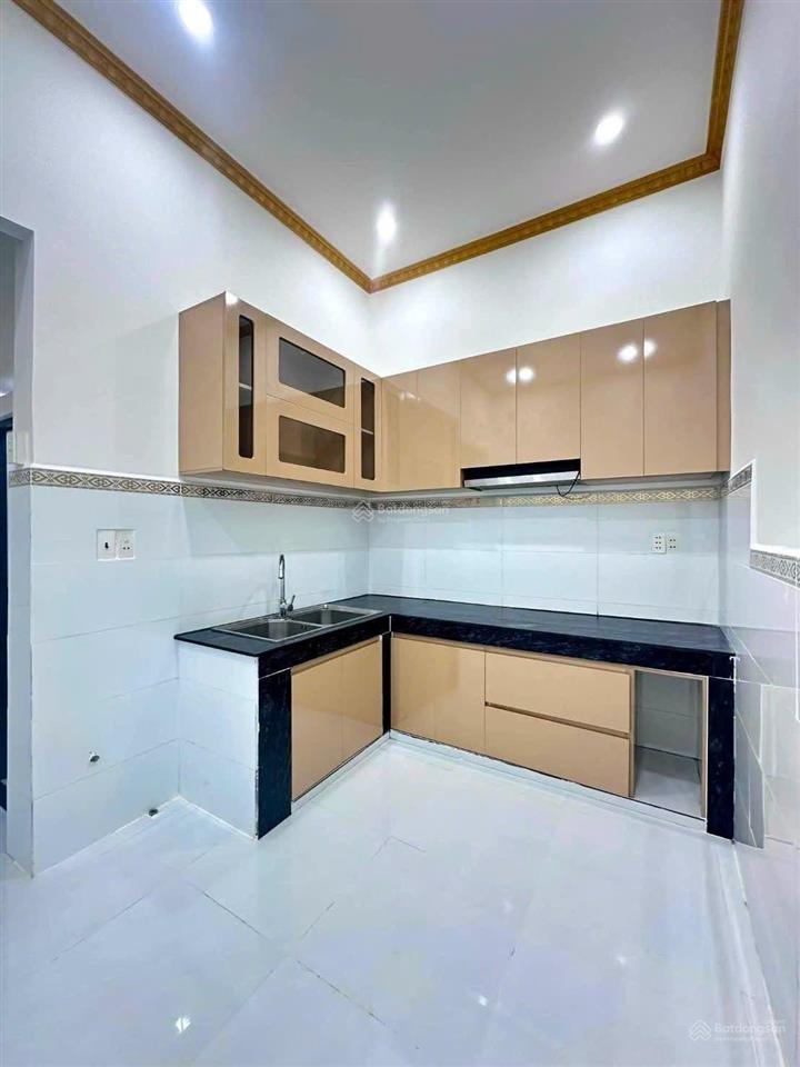 Nhà phố lầu trệt kdc phường dĩ an, bình dương. tp hcm