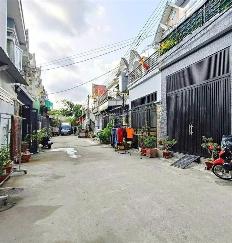 Nhà phố lầu trệt kdc phường dĩ an, bình dương. tp hcm