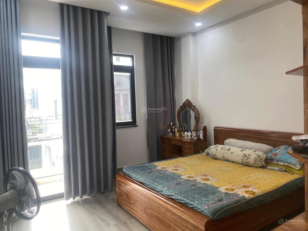 Nhà phố 2 lầu trệt đường nhựa thông, gần sân vận động đông hòa, phường dĩ an, bình dương, tp hcm