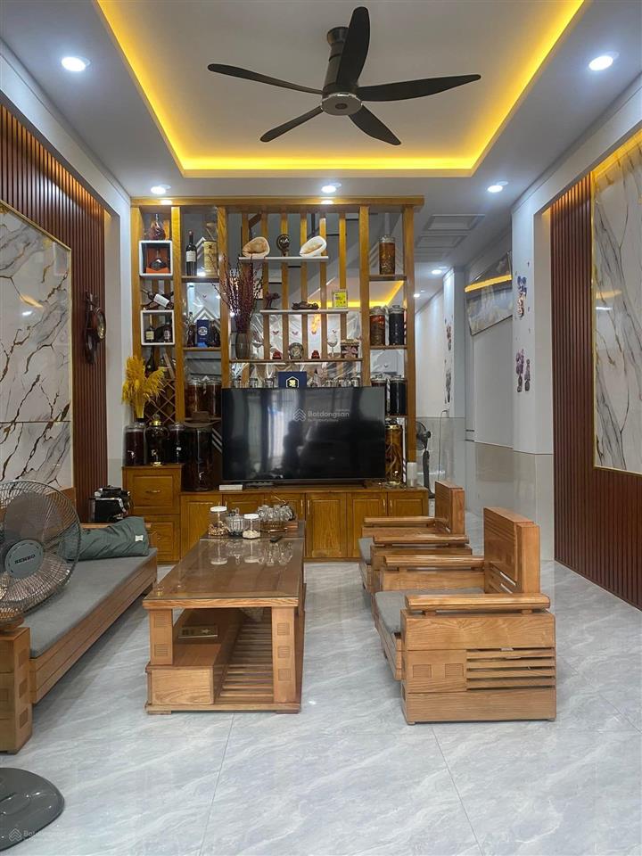 Nhà phố 2 lầu trệt đường nhựa thông, gần sân vận động đông hòa, phường dĩ an, bình dương, tp hcm