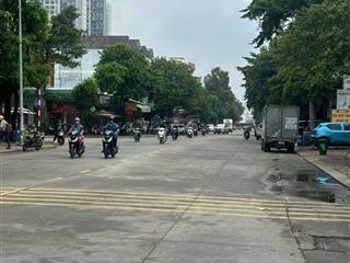 Nhà phố mặt tiền kinh doanh văn phòng 2 lầu trệt gần vincom phường dĩ an, bình dương