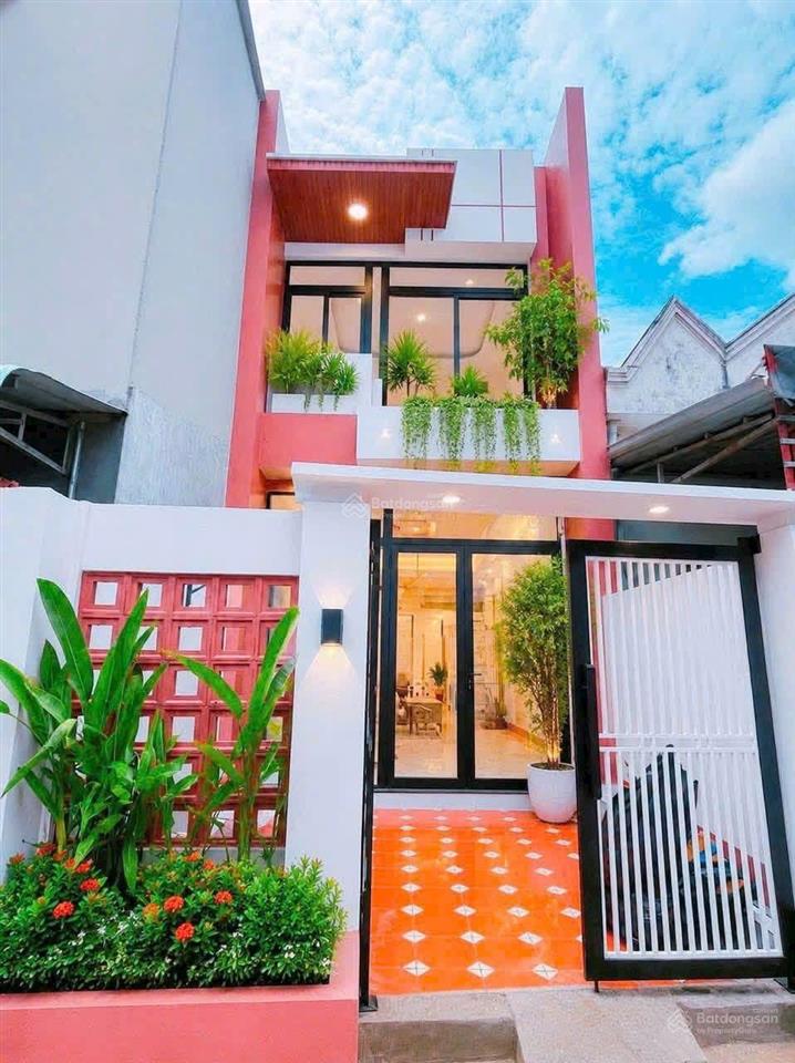 Nhà phố sổ riêng lầu trệt trần hưng đạo, phường đông hòa, dĩ an, bình dương
