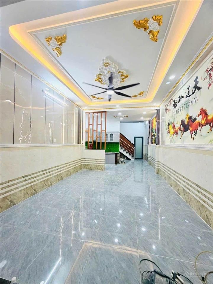 Nhà phố sổ riêng lầu trệt gần trường học dĩ an