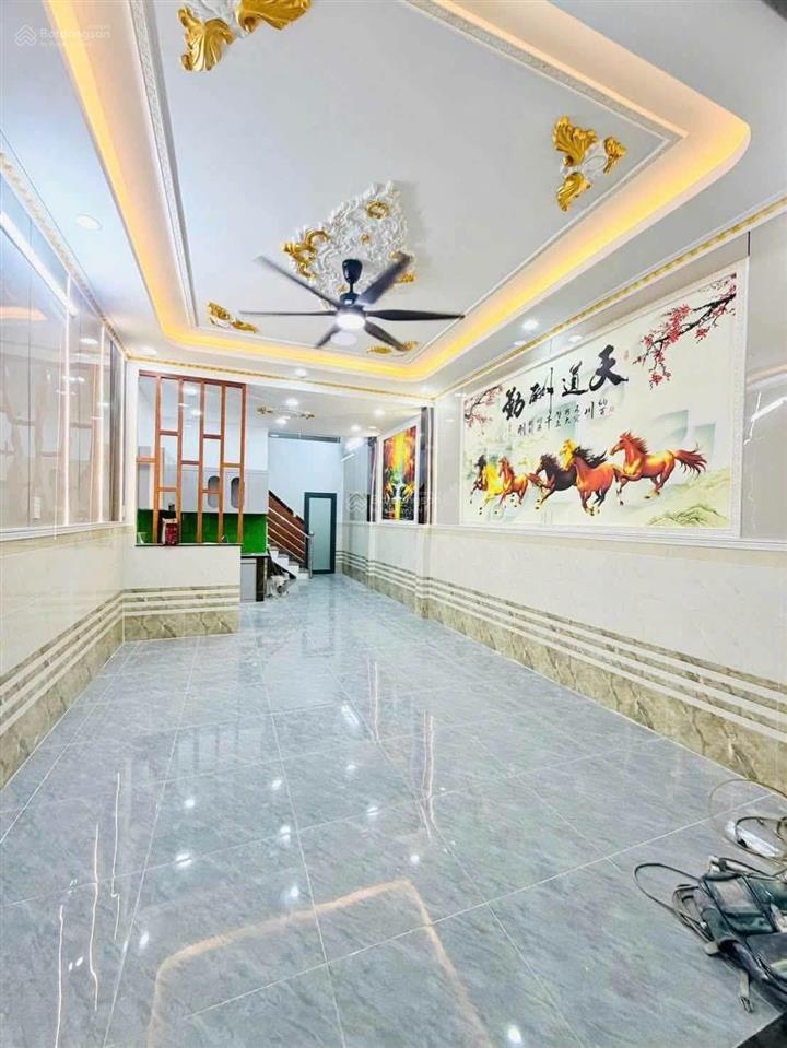 Nhà phố sổ riêng lầu trệt gần trường học dĩ an