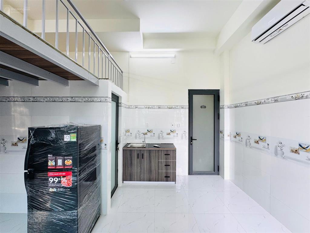 Phòng mới xây ngay cao đẳng công thương  đình phong phú  quận 9