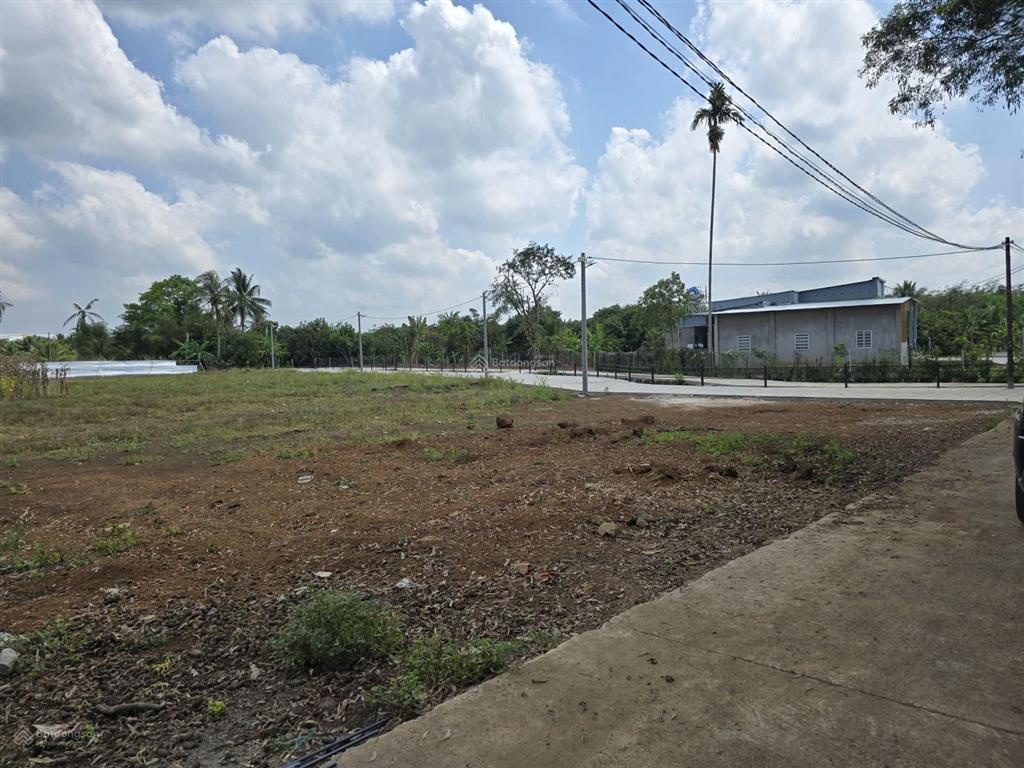 Bán gấp đất nền tại thị trấn dầu giây, 2,7 tỷ, 150m2 giá cực chất