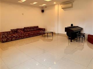 Bán gấp biệt thự 2500m2 dtsd cổ điển sân vườn quận 12