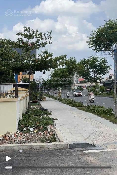 Cho thuê mặt bằng 2000m2 4360m2 109x40 đường trường chinh, q.tân bình