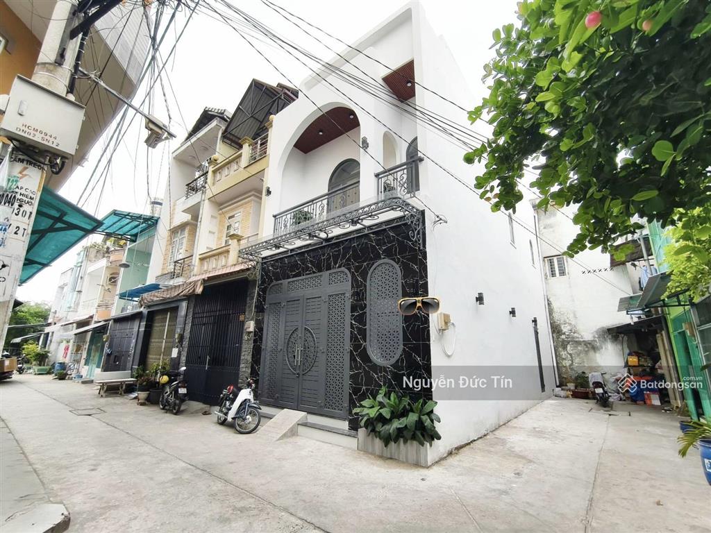 Siêu hiếm! căn góc 2 tầng hxh, oto ngủ trong nhà. dt 64m2, ngang 5.3m. nhà mới tinh. nhỉnh 5 tỷ.