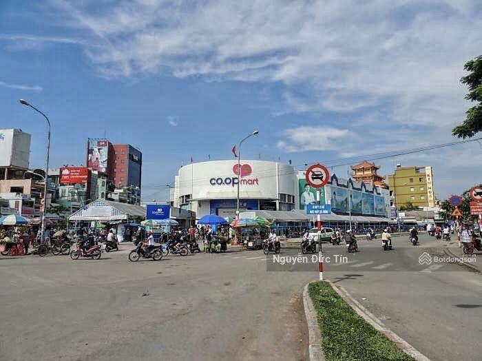 Nhà hẻm xe hơi  4x18m, ngay tt q.6, sát coop mart phú lâm  chỉ 4.9 tỷ, chưa tới 66 triệu/m2