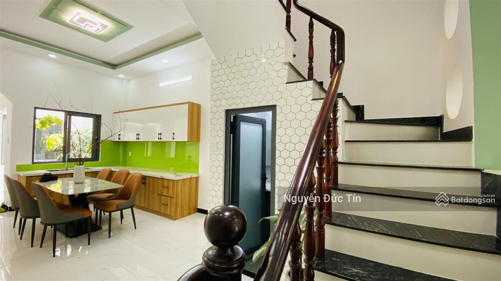 Hiếm! nhà 3t  80m2  oto vào nhà  hxh 6m hương lộ 2, chỉ 7 tỷ. vài phút đến bv bình tân, aeon
