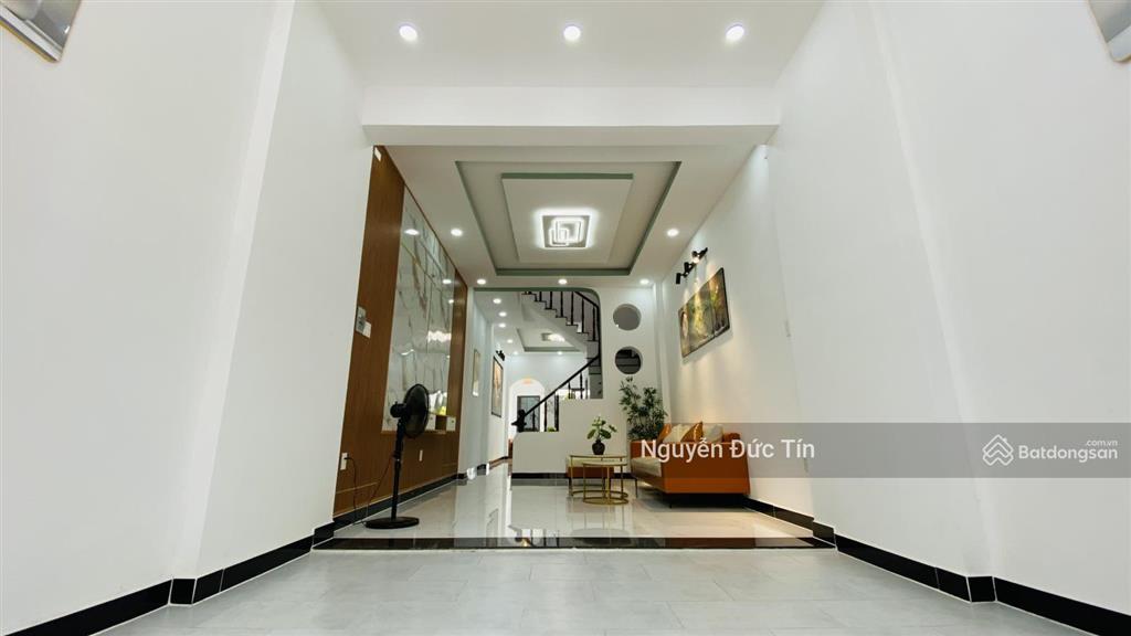 Hiếm! nhà 3t  80m2  oto vào nhà  hxh 6m hương lộ 2, chỉ 7 tỷ. vài phút đến bv bình tân, aeon