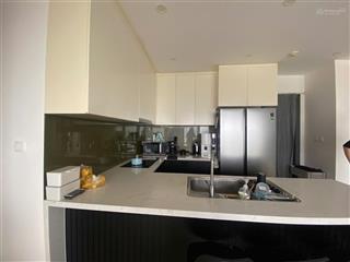 Cam kết giá thật. em bán 2 ngủ sổ đỏ lâu dài tại d'capitale. giá 9.2 tỷ bao phí 66m2