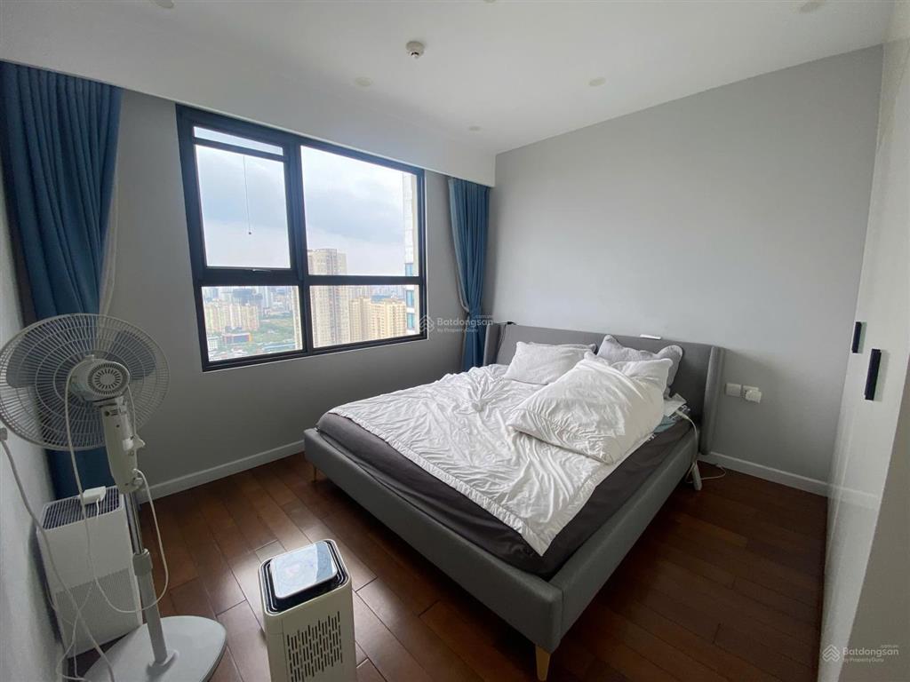 Cam kết giá thật. em bán 2 ngủ sổ đỏ lâu dài tại d'capitale. giá 8.5 tỷ 68m2